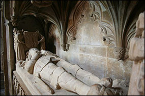 Funeral monument of Bartholomew, Lord Burghersh, the eounger, in Lincoln Cathedral.
